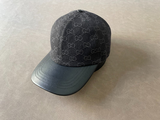 Caps