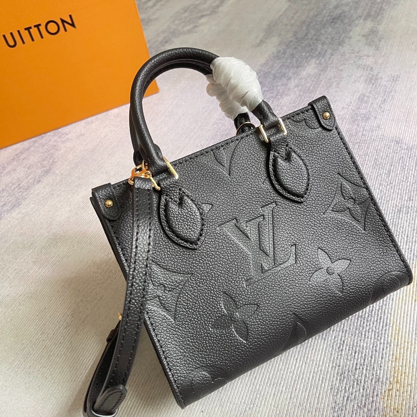 Purse 18*15*8.5cm