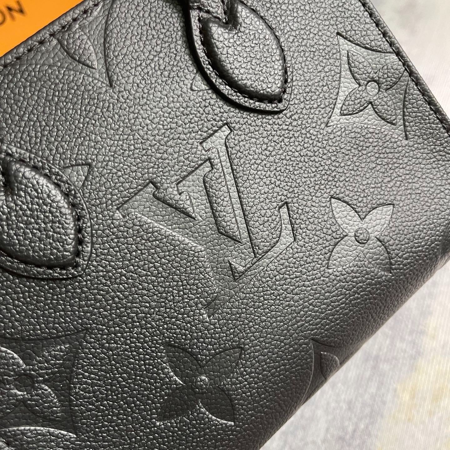 Purse 18*15*8.5cm