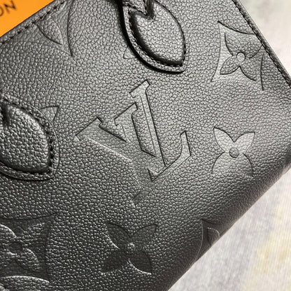 Purse 18*15*8.5cm