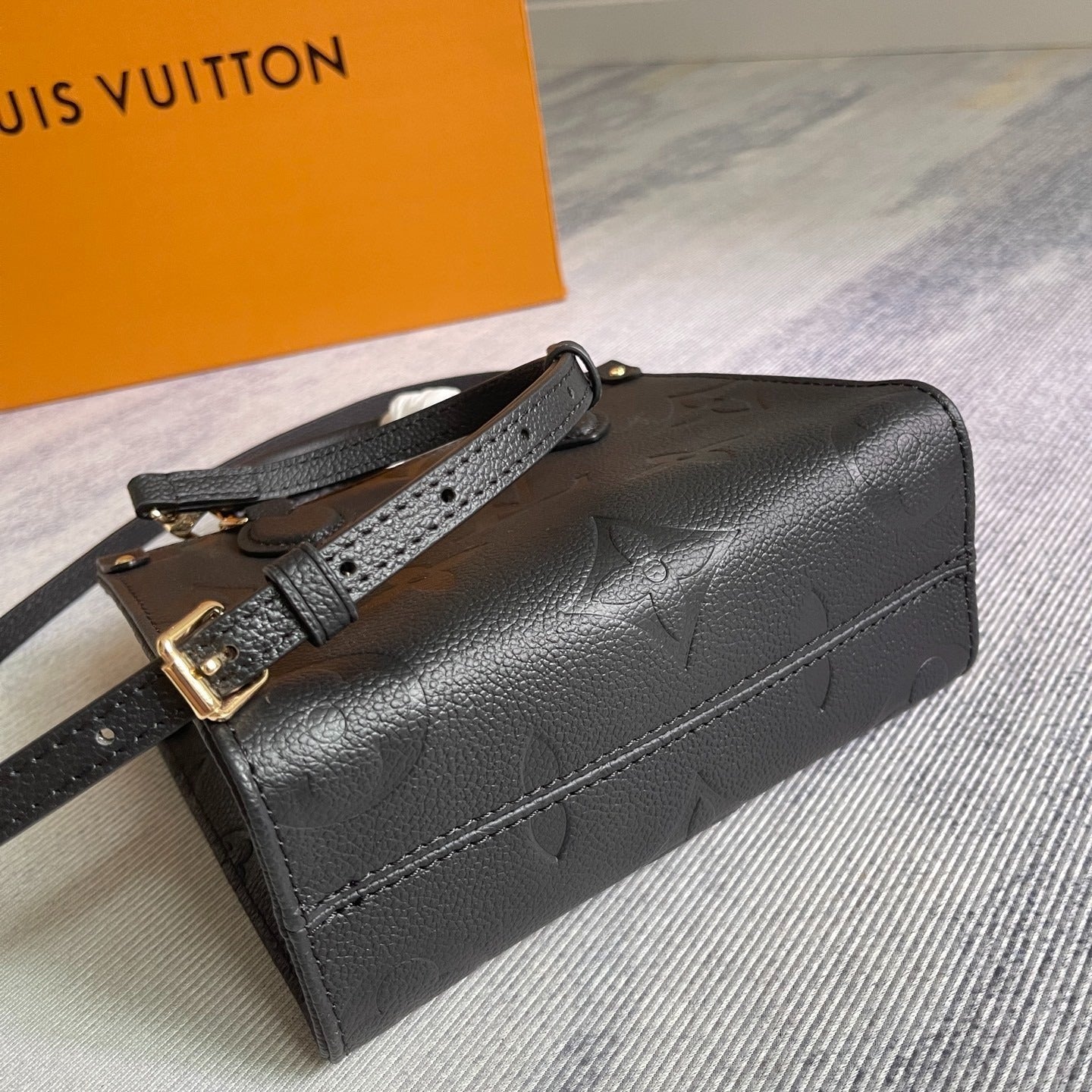 Purse 18*15*8.5cm