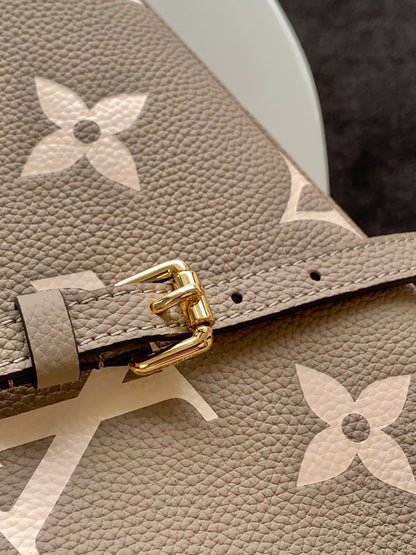 Purse 29*18*12.5cm