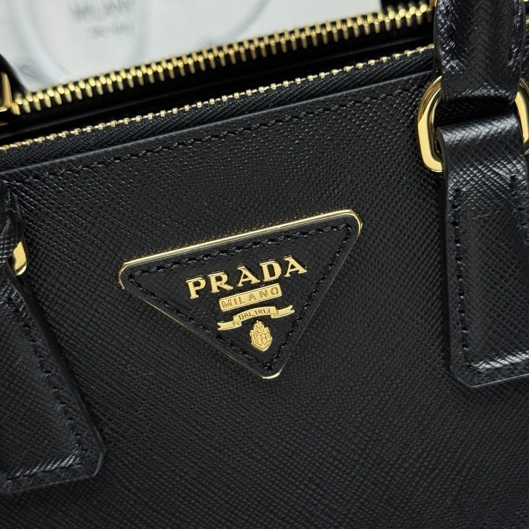 Purse 21*12.5*8.5cm
