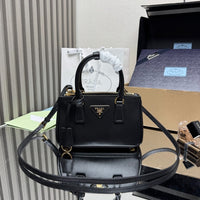 Purse 21*12.5*8.5cm