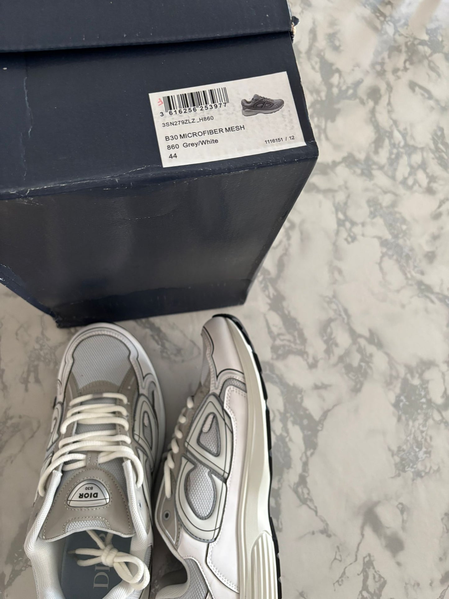 Shoes - fast delivery